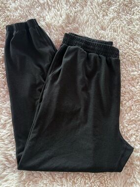 Vuori Black Drawstring Waist Joggers